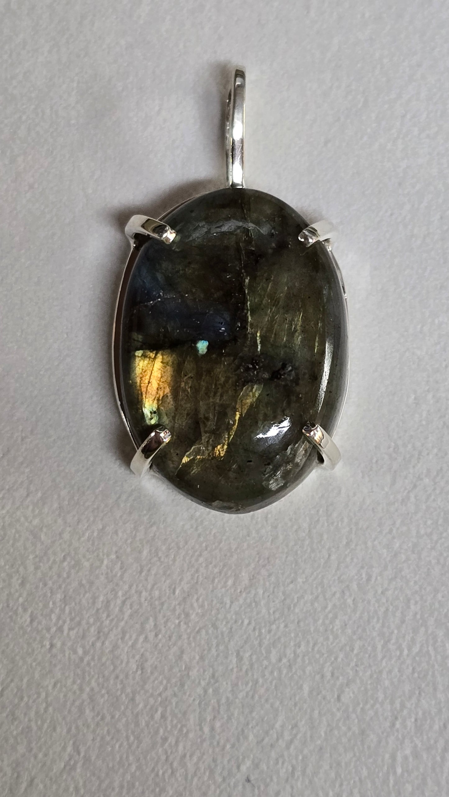Sterling silver Labradorite pendant 100574