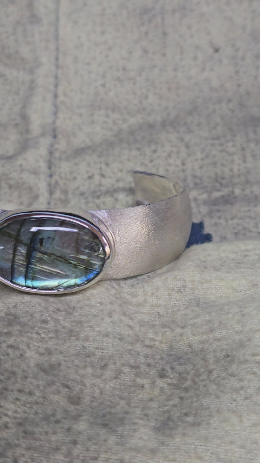 7.5 inch large sterling silver cuff bracelet  with oval labradorite cabachon.