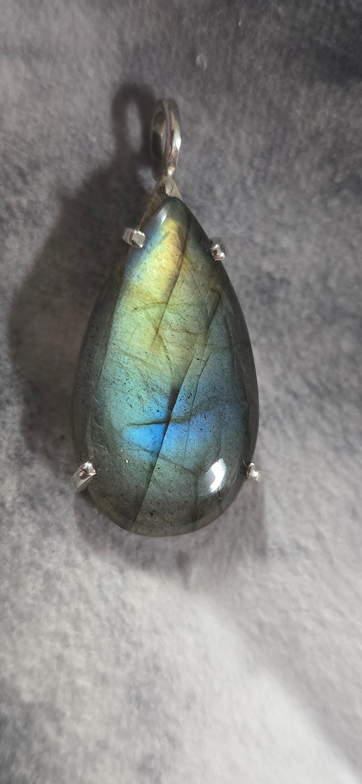 Very pretty tear drop labradorite mounted in sterling silver.