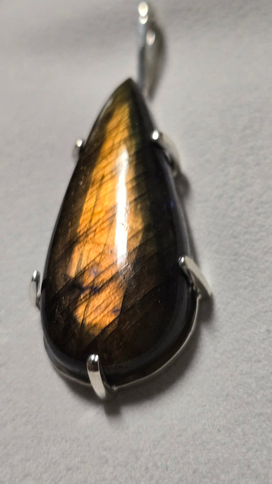 Sterling silver and Labradorite pendant 100480